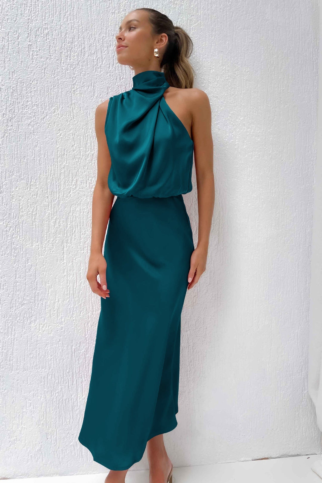 Tyra | Vestido de Gala Elegante com Decote Halter