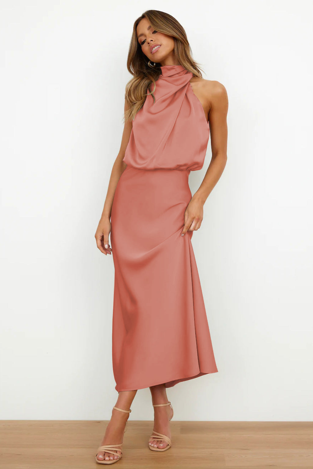 Tyra | Vestido de Gala Elegante com Decote Halter