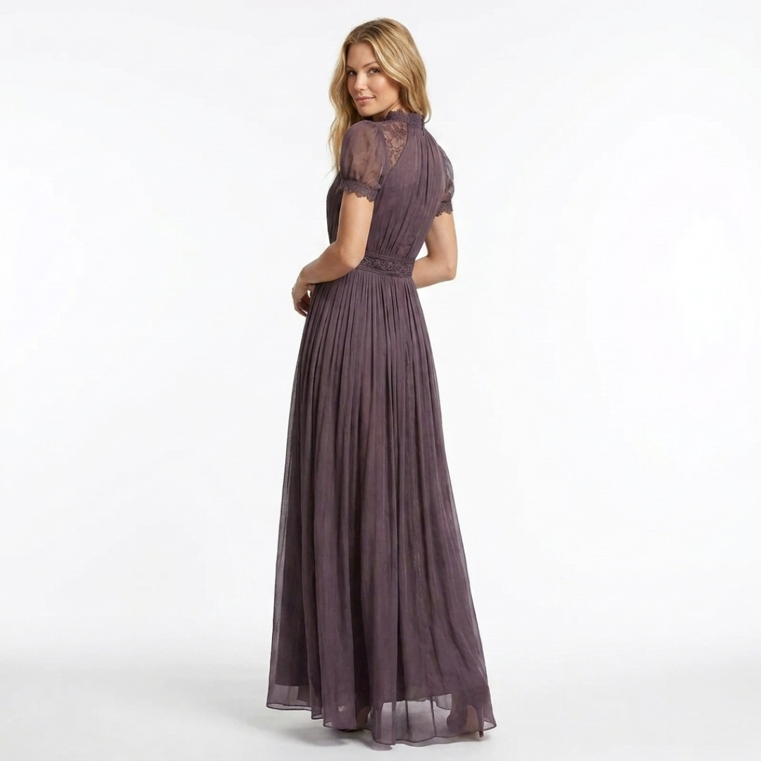Vestido longo de chiffon com decote em formato de lágrima
