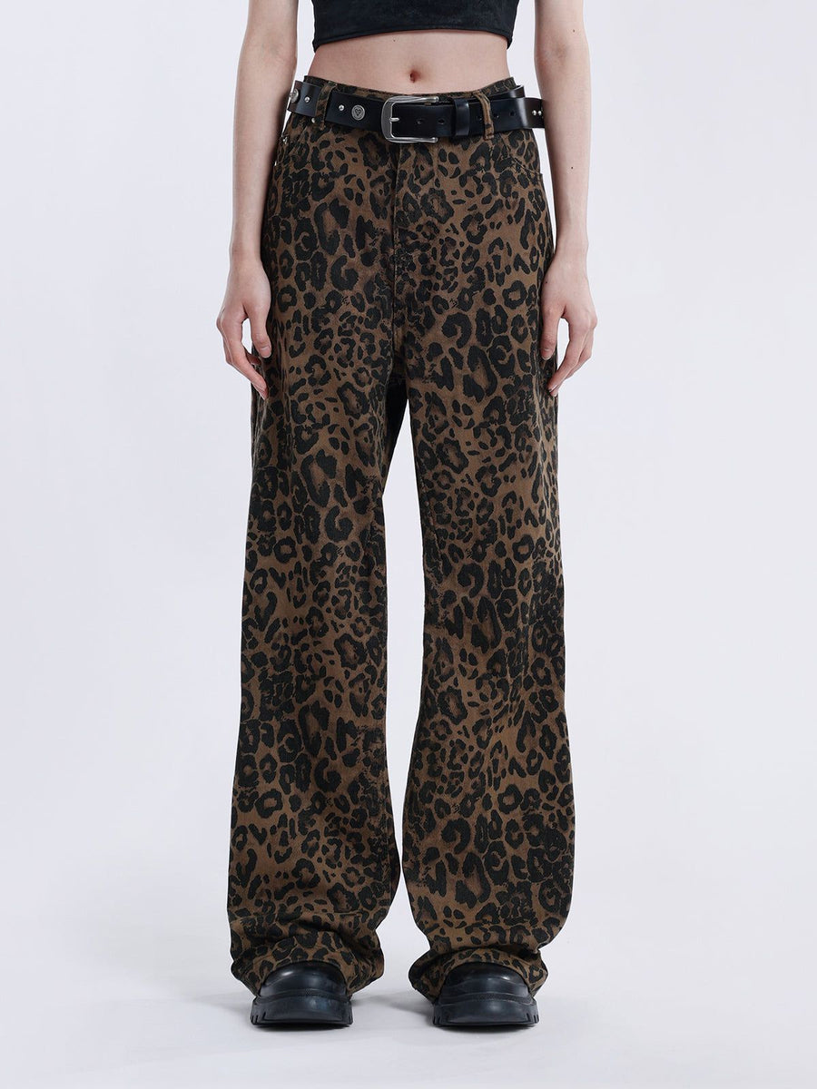 Jeans Vintage com Estampa de Onça