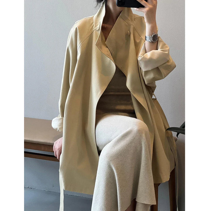 Trench Coat Feminino com Gola Alta
