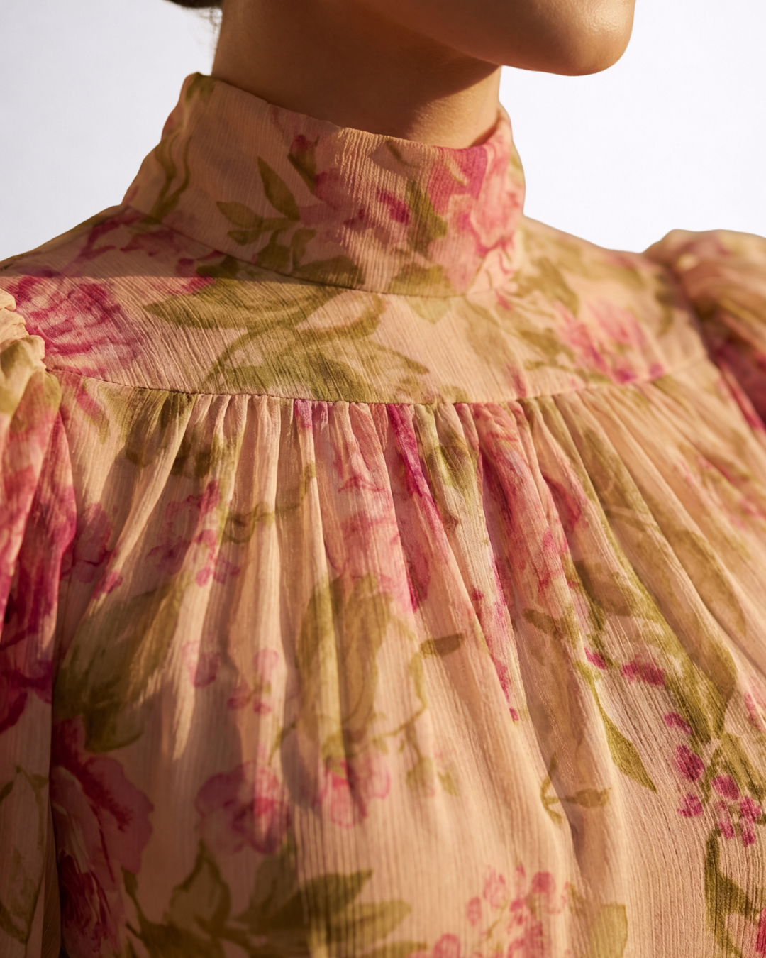 Rosário | Vestido Sofisticado que Captura Todos os Olhares