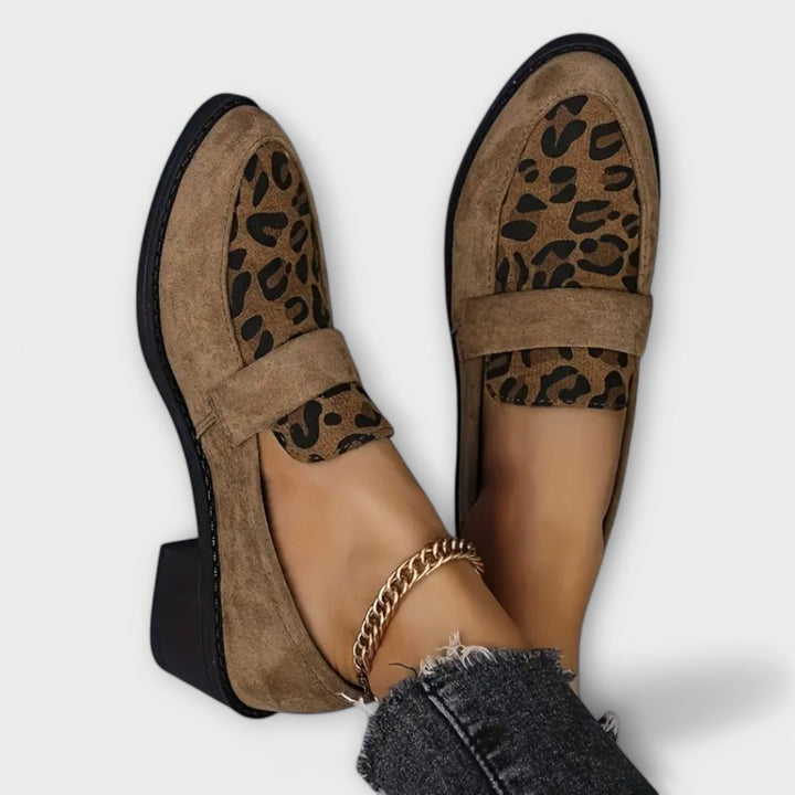 Carla - Elegantes Sapatos Femininos com Estampa de Leopardo
