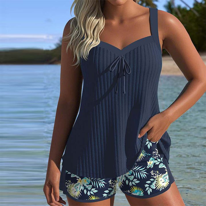 Laluna® | Tankini riscado com calções de praia em dois peças