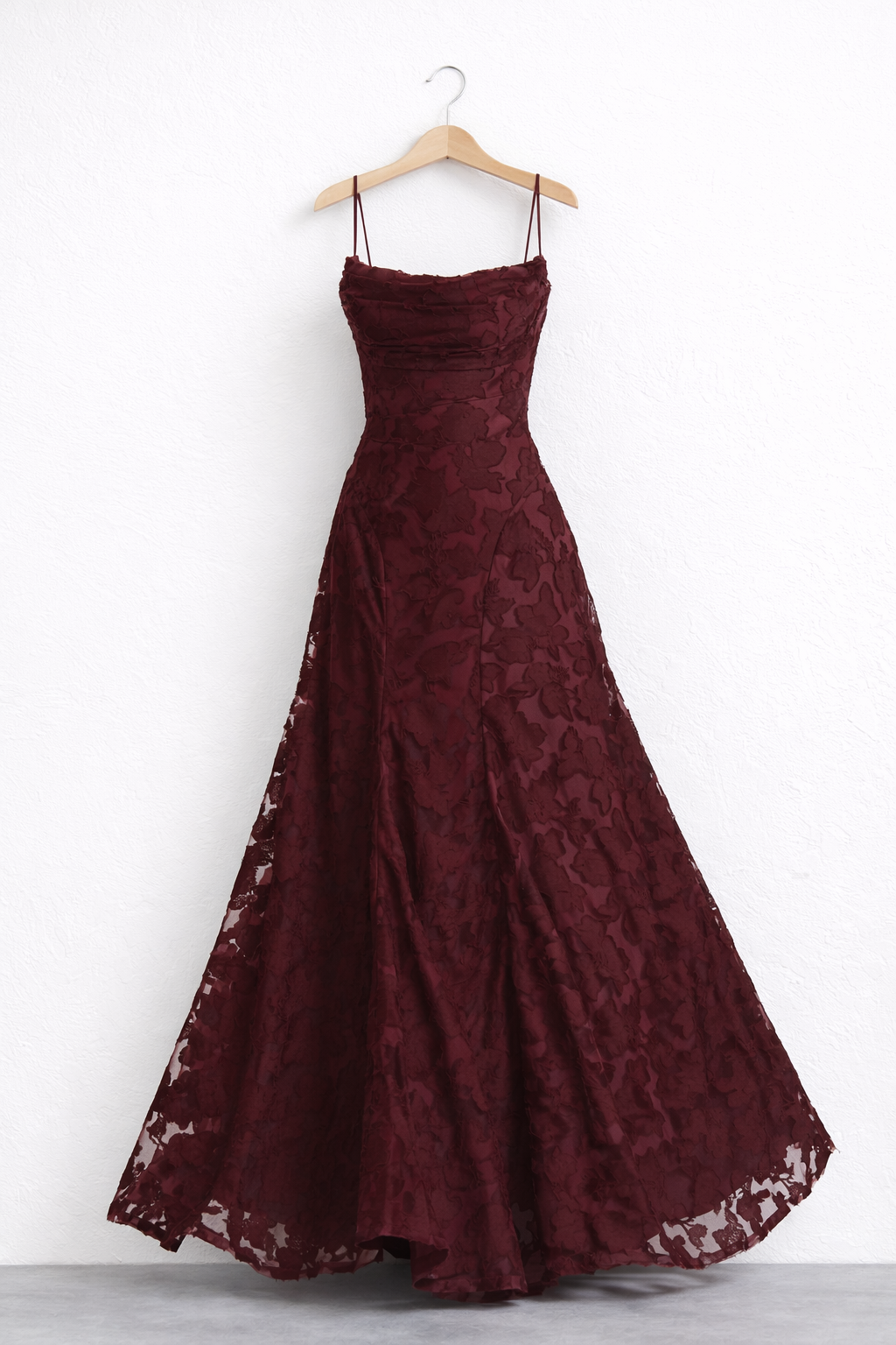 Elegante vestido con estampado