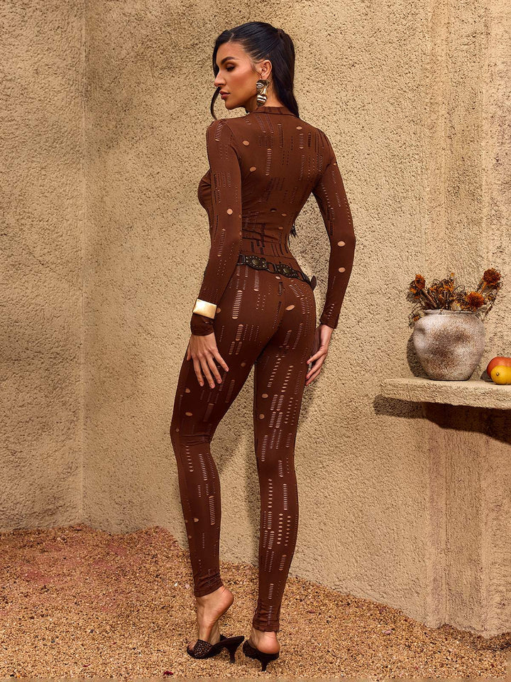 Conjunto de Calças Skinny Chiaka em Tom Castanho com Corte Longo