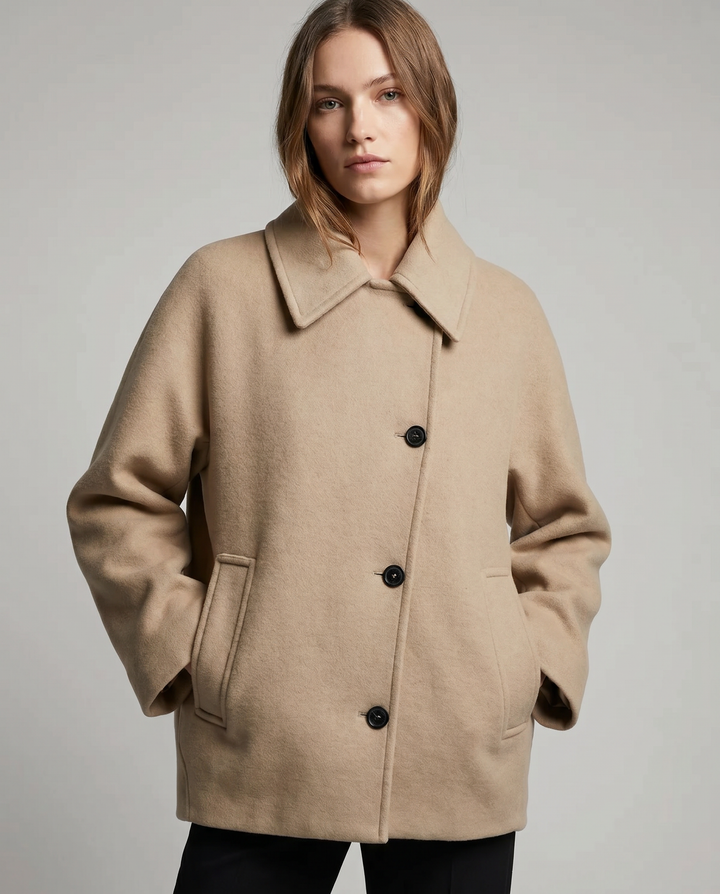 Isabely Elegante Short Jacket
