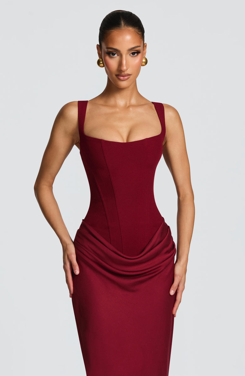 Helena | Vestido de Silhueta Ampulheta
