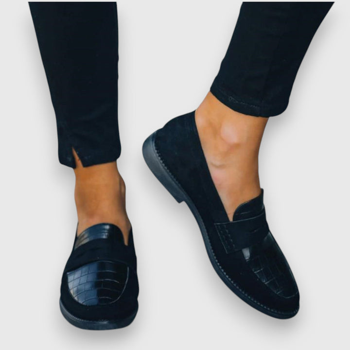 Sara - Stylish Moccasins