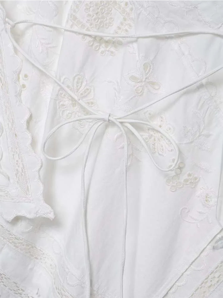 Top de Renda com Alças – Top Feminino de Verão para Arrasar no Estilo