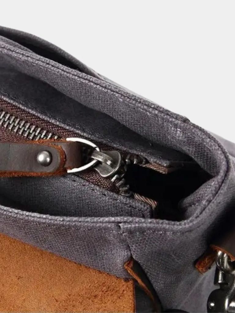 Nikolai™ Mala Messenger Bag - Windsor Edition