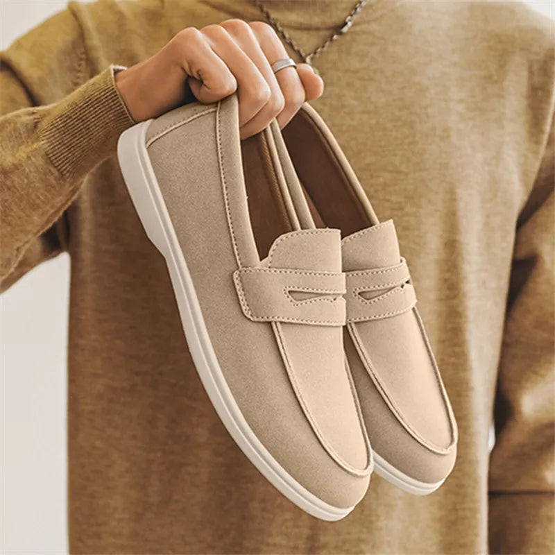 Santa-António Suede Moccasins