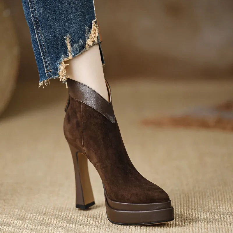 Dora - Botas Modernas com Conforto e Estilo