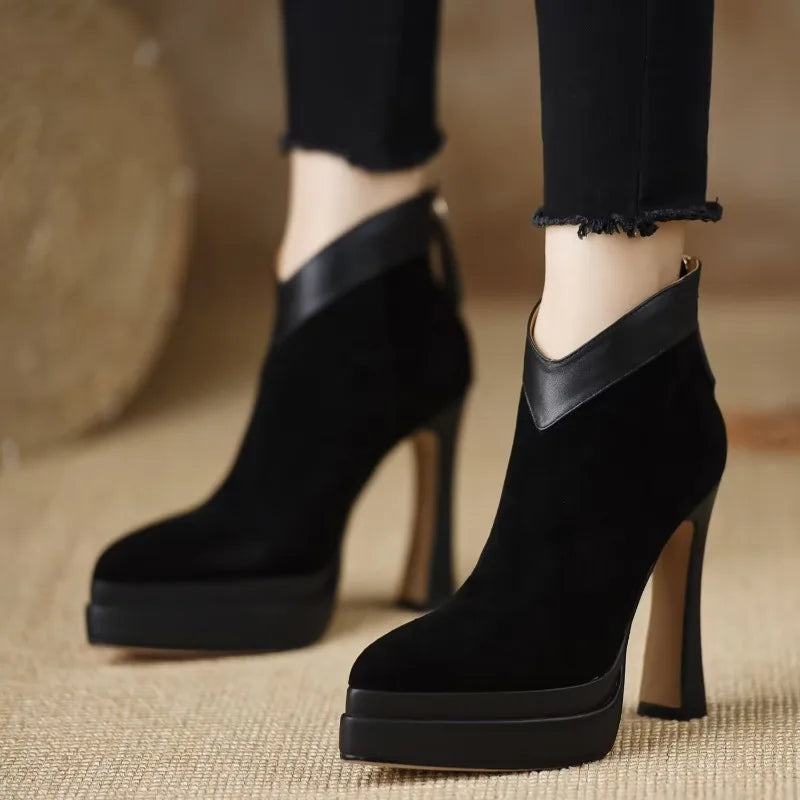 Dora - Botas Modernas com Conforto e Estilo