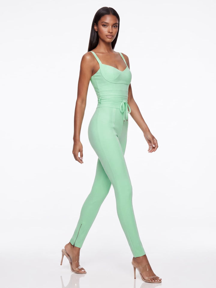Macacão Bodycon Sorexil com Decote em V Elegante