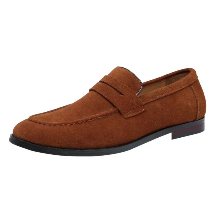 "Mocassins de Camurça para o Verão" can be rewritten as "Mocassins de Camurça Ideais para o Verão".