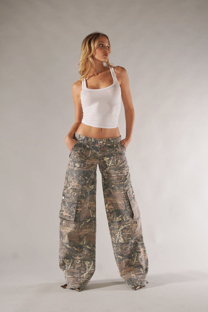 Calças Cargo Camufladas com Bolsos Funcionais