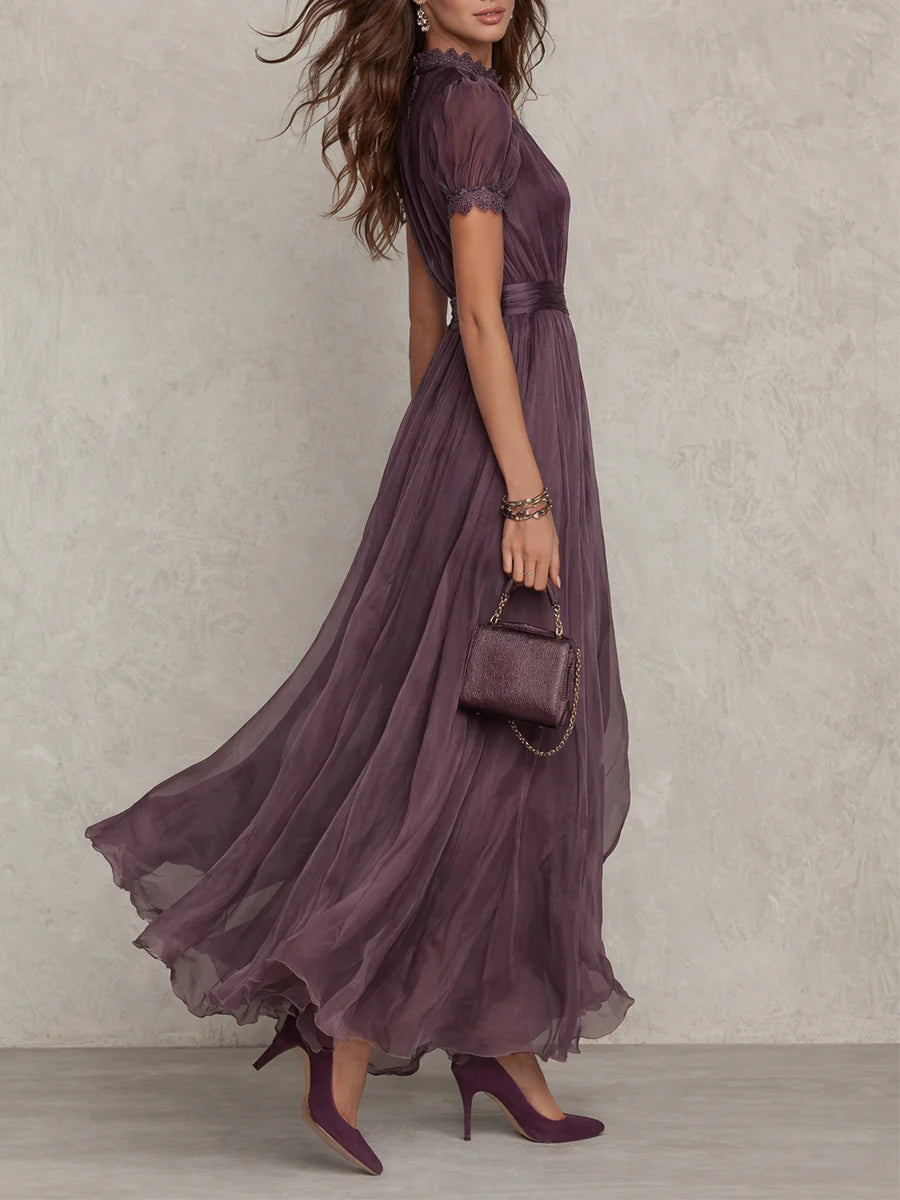 Flavia | Vestido Longo Violeta Elegante com Decote Gota e Renda