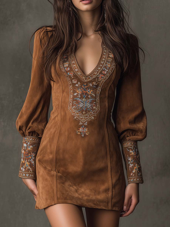 Emilienne | Mini Robe Vintage en Suédine Brodée
