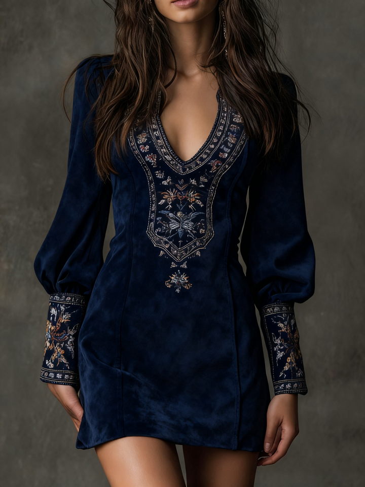 Emilienne | Mini Robe Vintage en Suédine Brodée