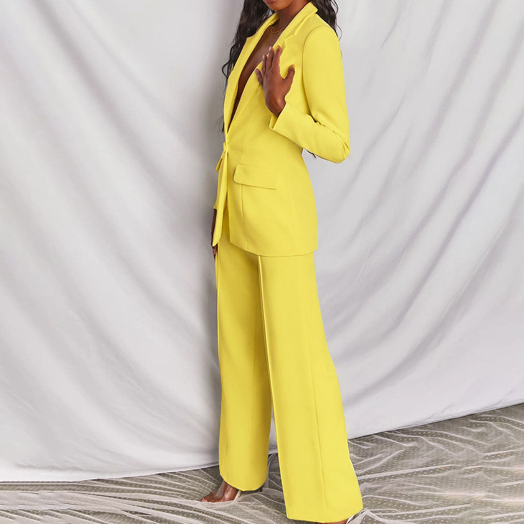Lara - Blazer e Calças Elegantes