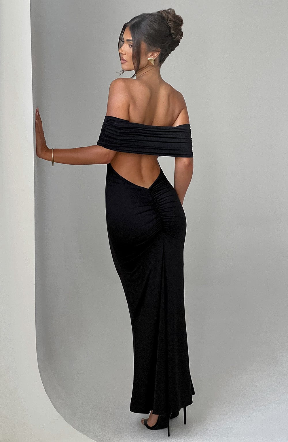 Tindra | Elegante Robe Longue Bardot