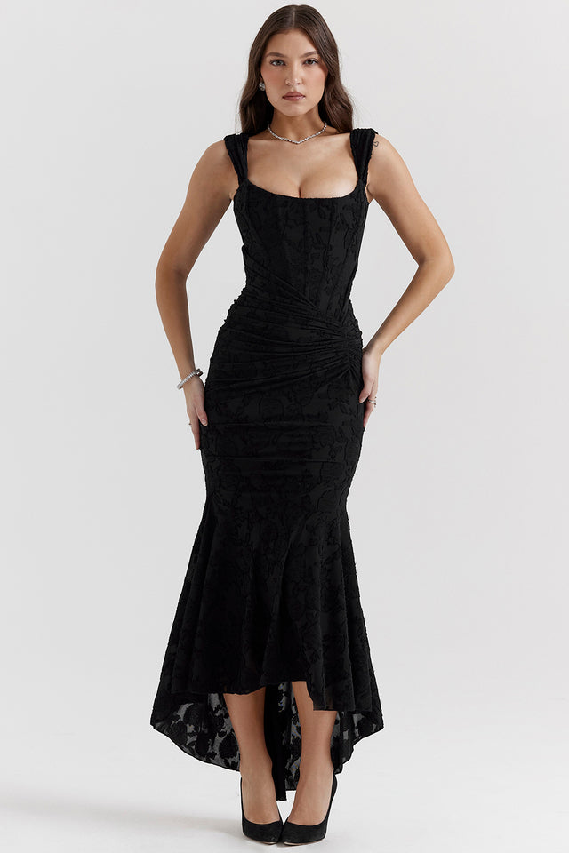 Vestido largo ajustado con cintura definida