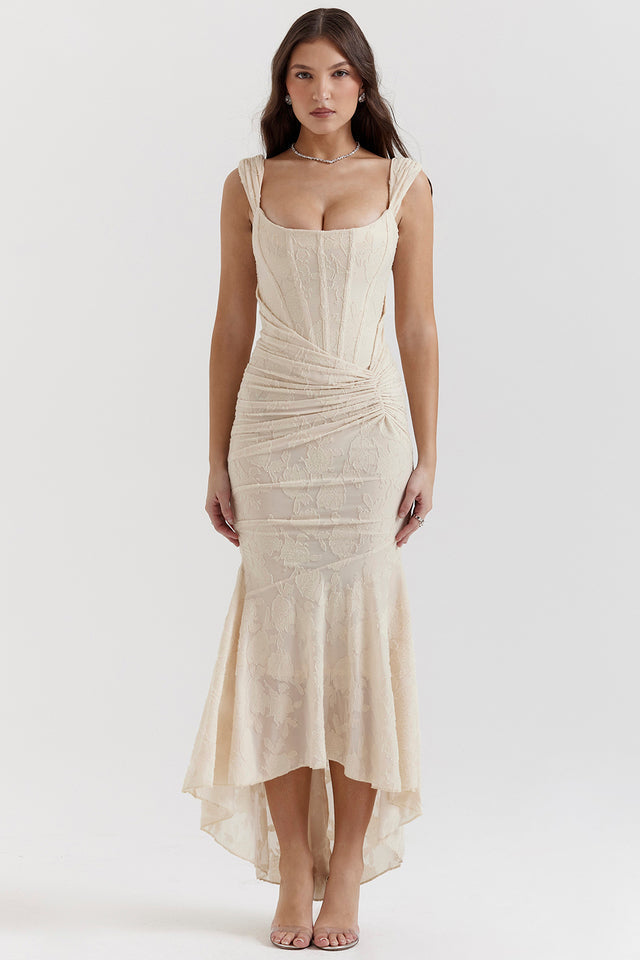 Vestido largo ajustado con cintura definida