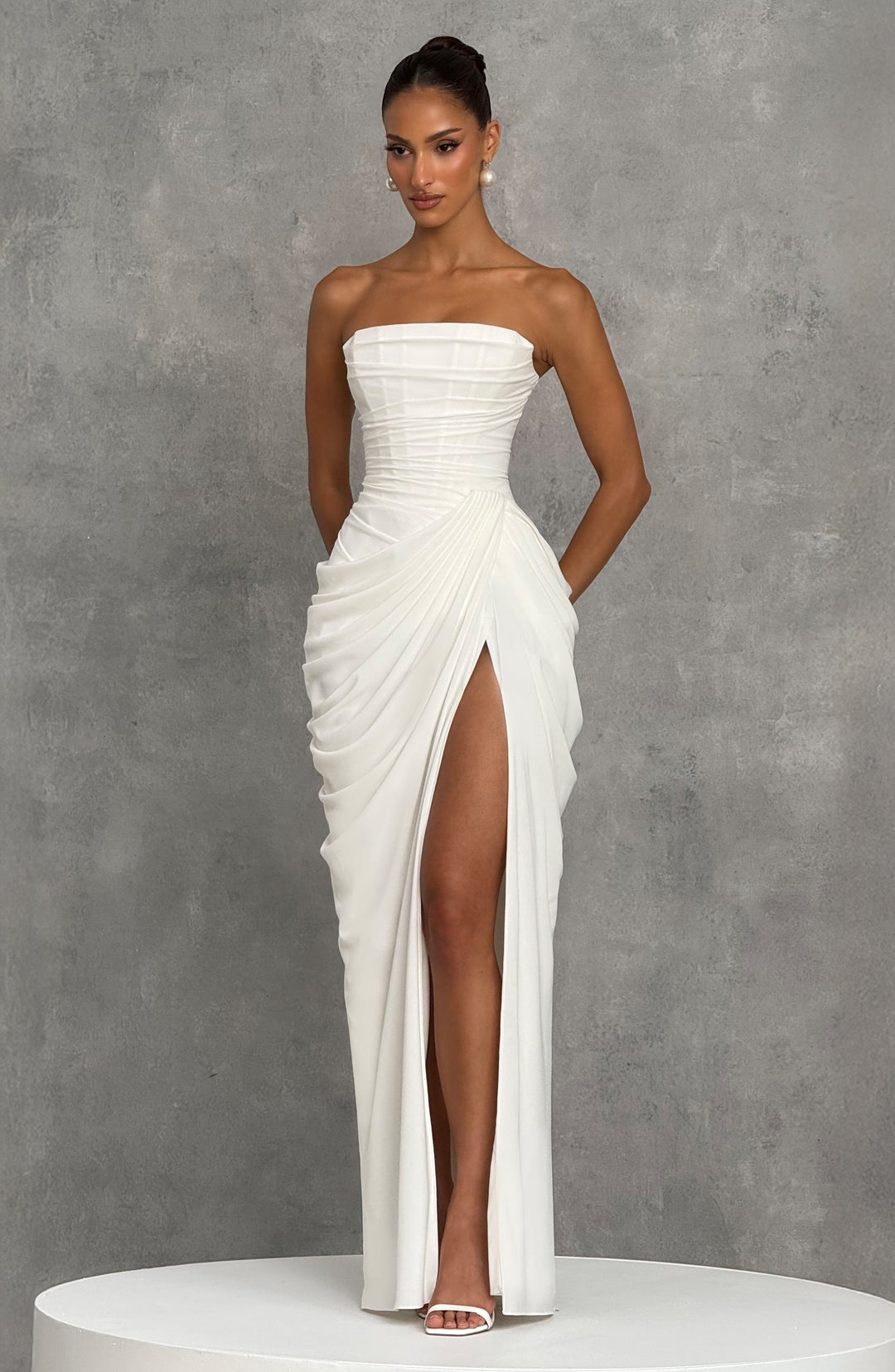 Vestido Longo com Corpete e Abertura - Estilo Palavra de Honra