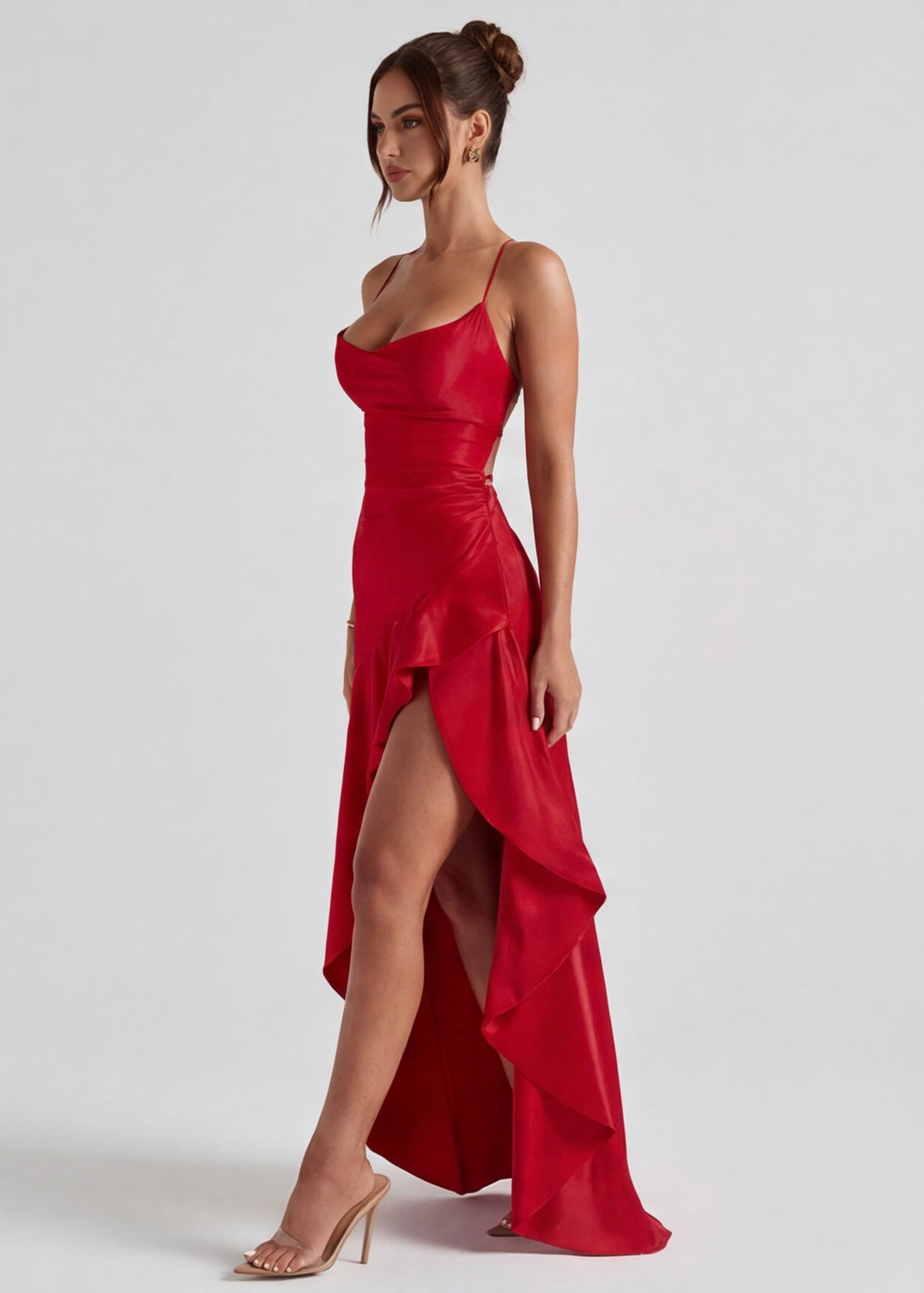 Vestido longo drapeado com fenda lateral