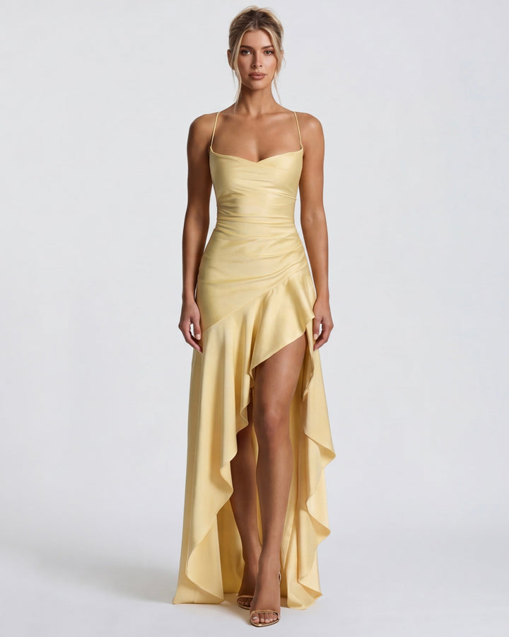 Vestido longo drapeado com fenda lateral