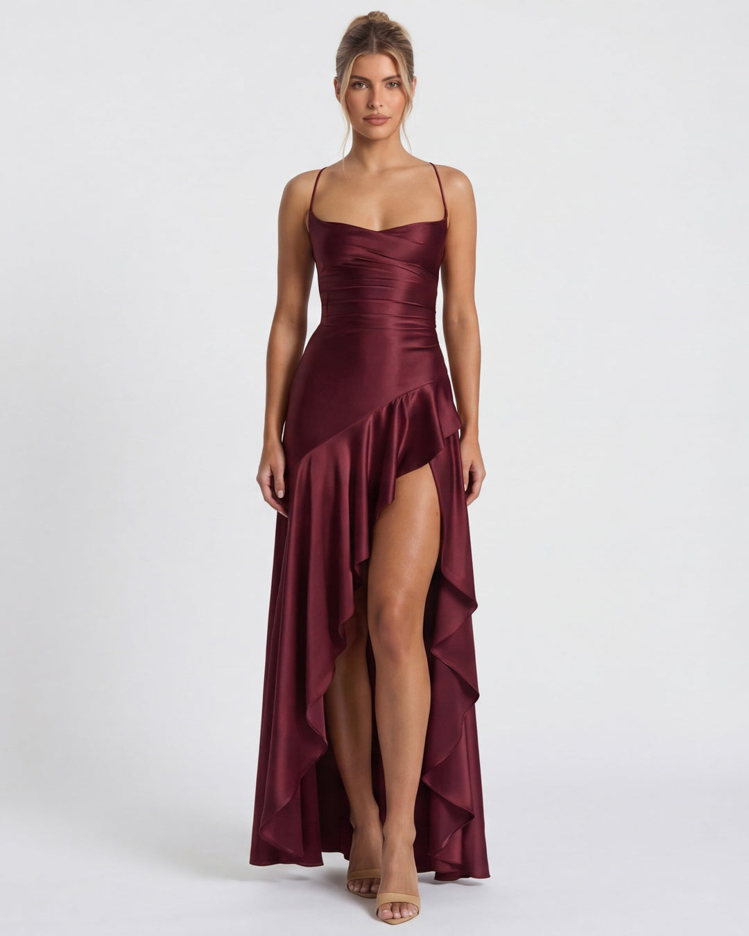 Vestido longo drapeado com fenda lateral