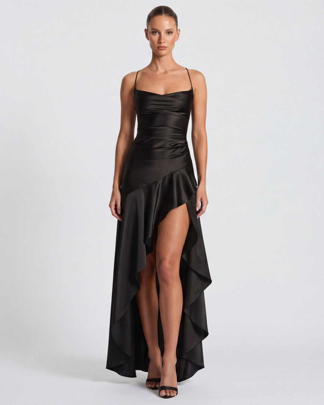 Vestido longo drapeado com fenda lateral