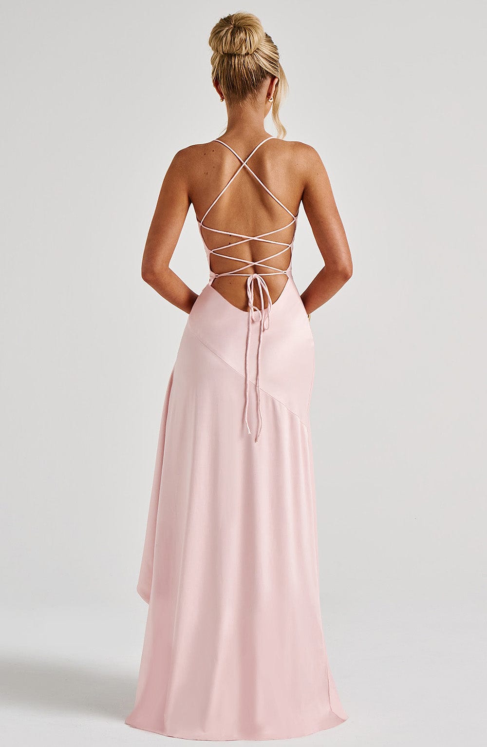 Samira | Vestido com Babados Inferiores