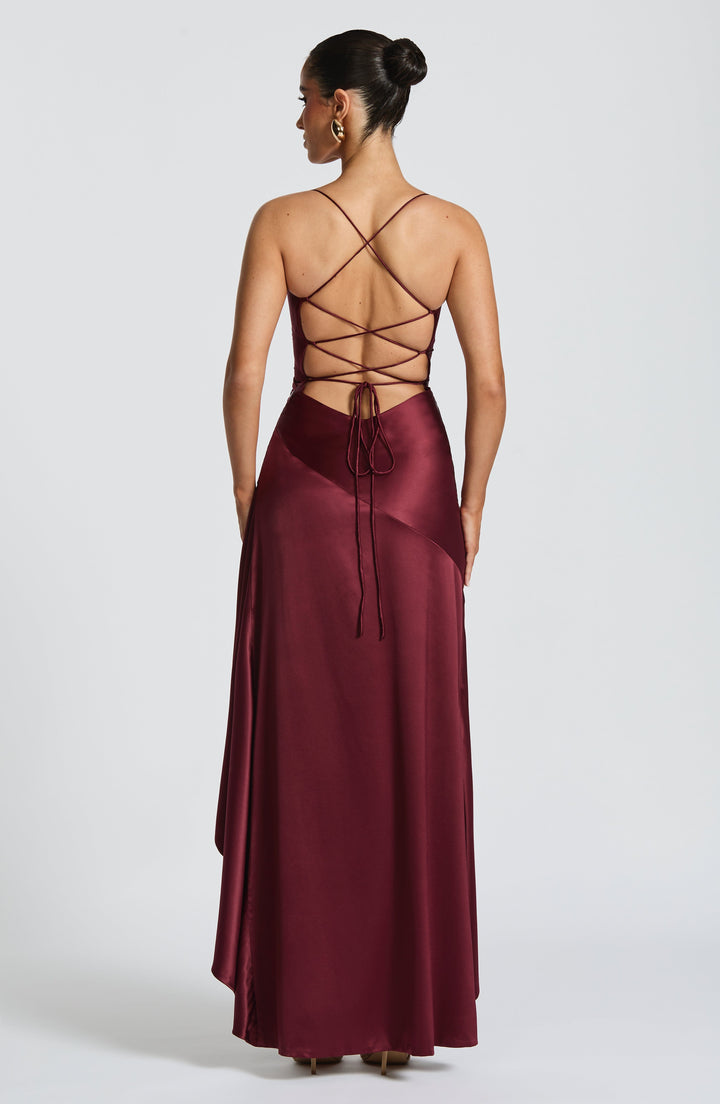 Samira | Vestido com Babados Inferiores
