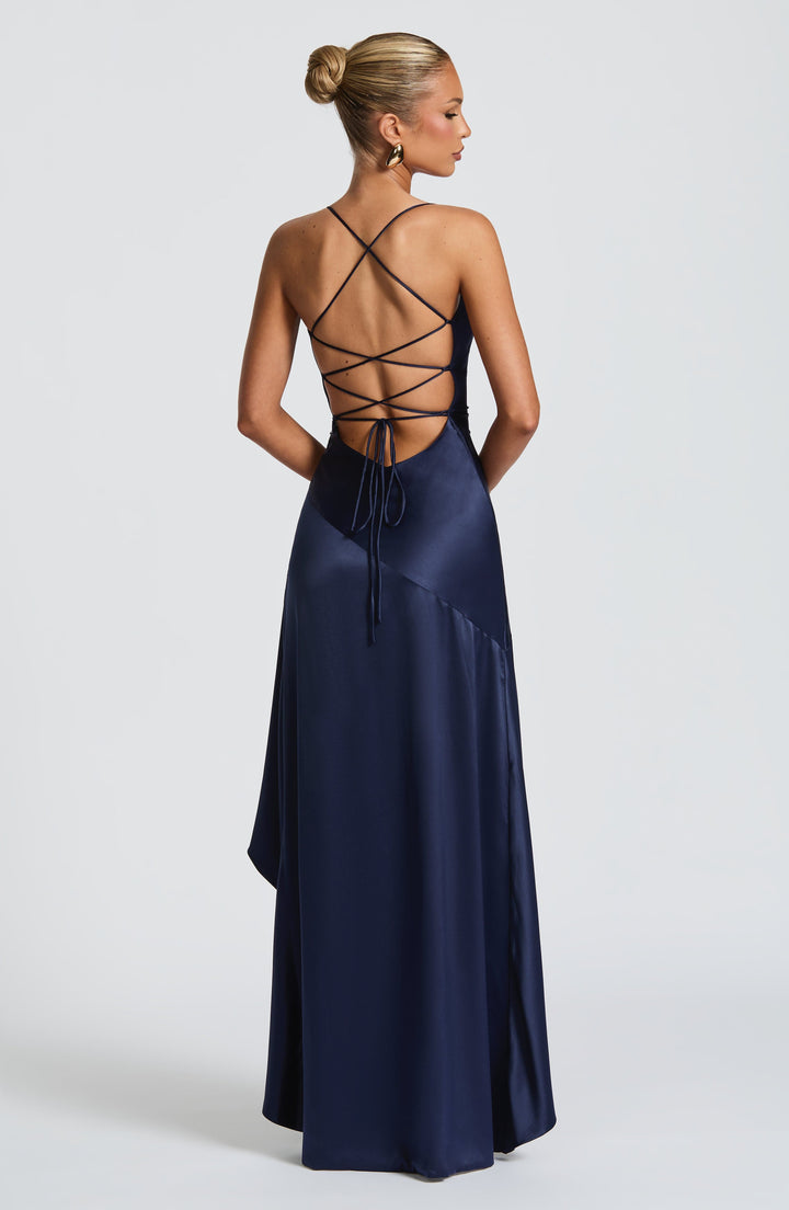 Samira | Vestido com Babados Inferiores