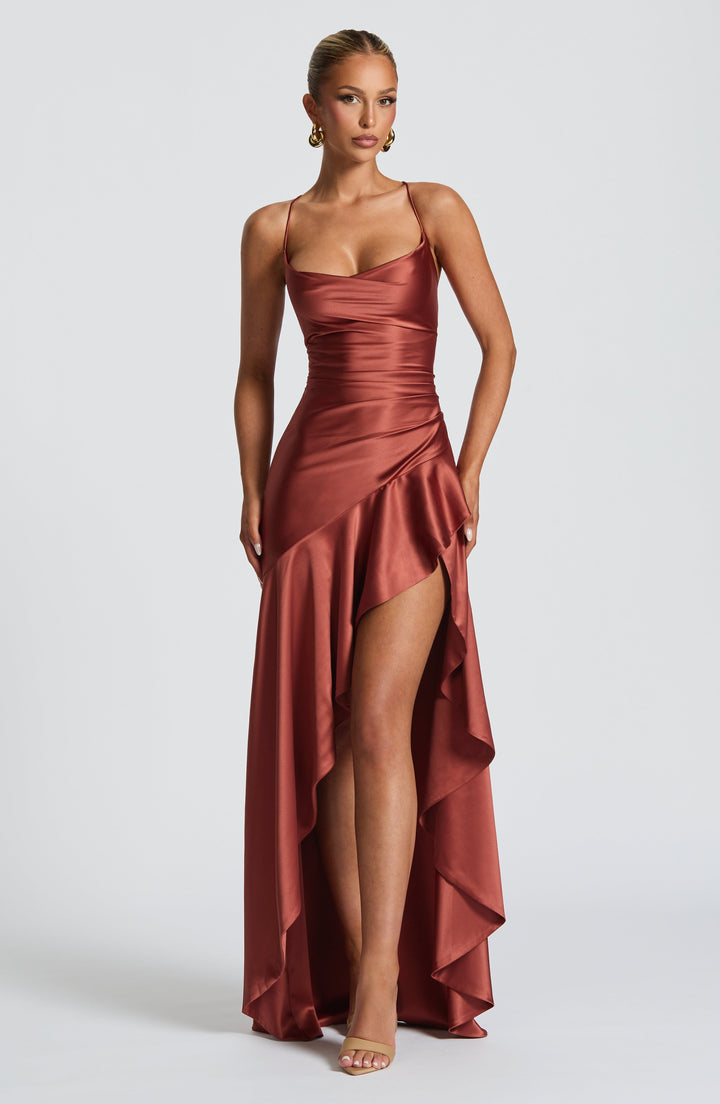 Samira | Vestido com Babados Inferiores